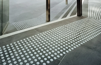 //ikrorwxhjnqplr5p-static.micyjz.com/cloud/pkBpmKmmllSRplkjlqniim/tactile-paving-strip.png